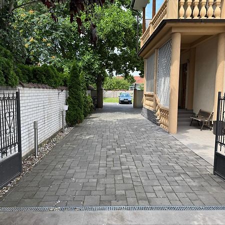 Apartmany Diana Dunajská Streda Exterior photo