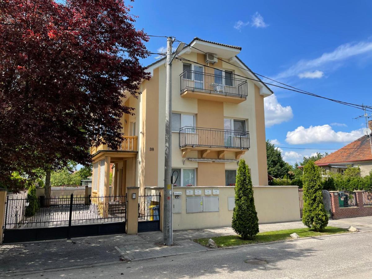 Apartmany Diana Dunajská Streda Exterior photo