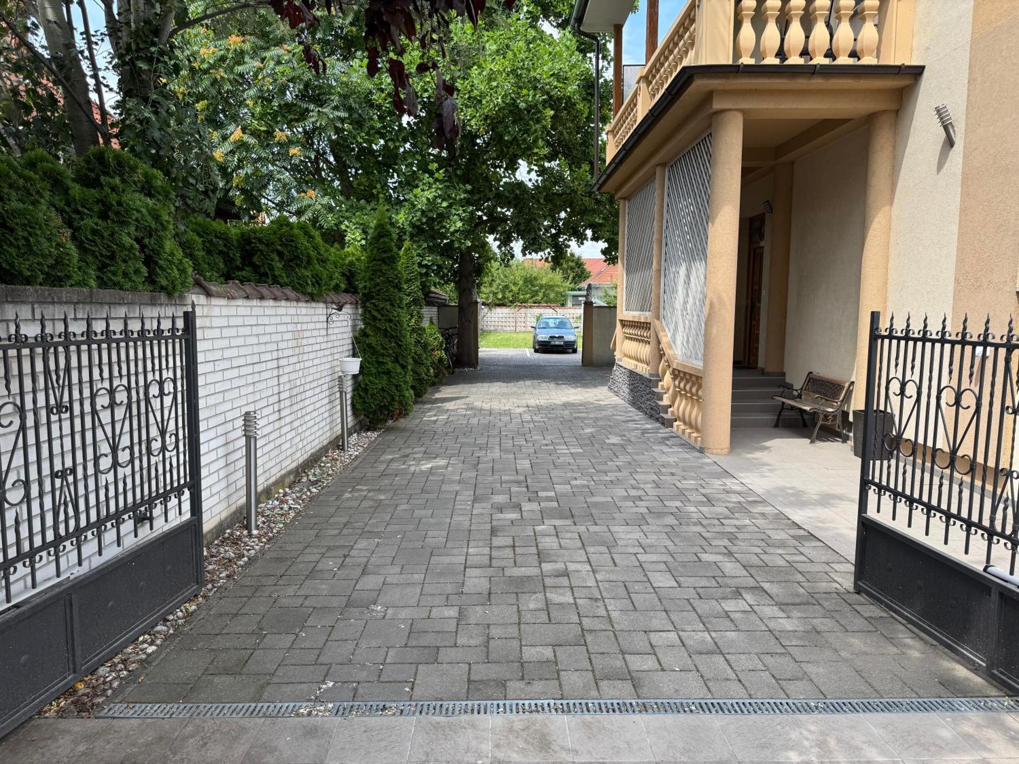 Apartmany Diana Dunajská Streda Exterior photo